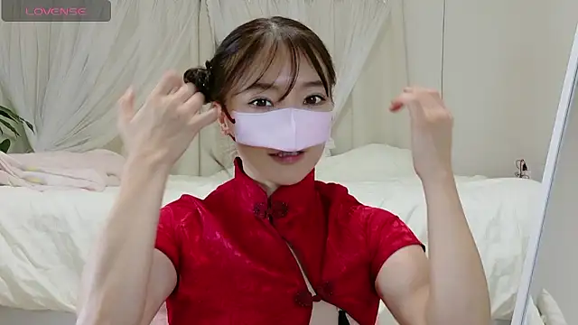 Snapshot of momochan88 chatting on 09.21.25 momochan88 online show from 09.21.25