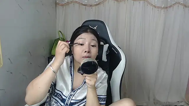 MiMi 0293 online show from 10.27.25