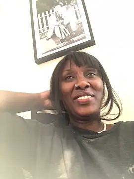 Snapshot of Lola_kims chatting on 09.30.25 Lola kims online show from 09.30.25