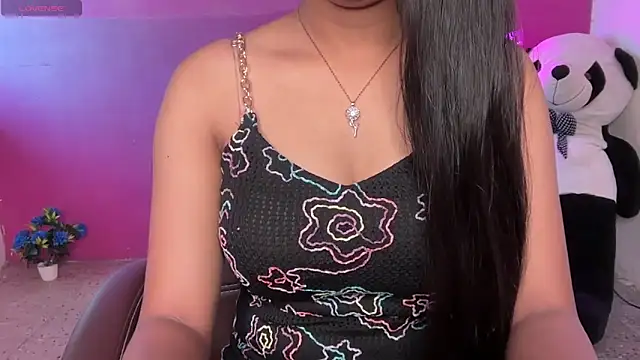 Snapshot of ridhima_ranii chatting on 02.12.25 ridhima ranii online show from 02.12.25