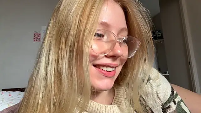 HoneyAudrey online show from 09.14.25