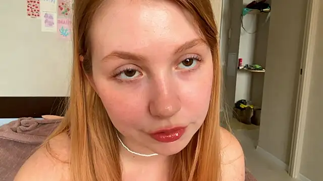 HoneyAudrey online show from 03.09.26