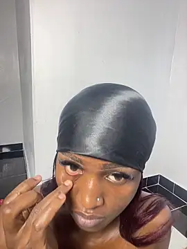 Curvixx online show from 11.14.25