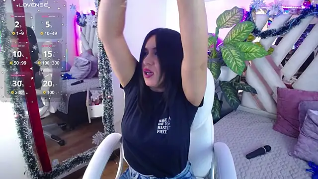 Camille jhonson online show from 12.18.25