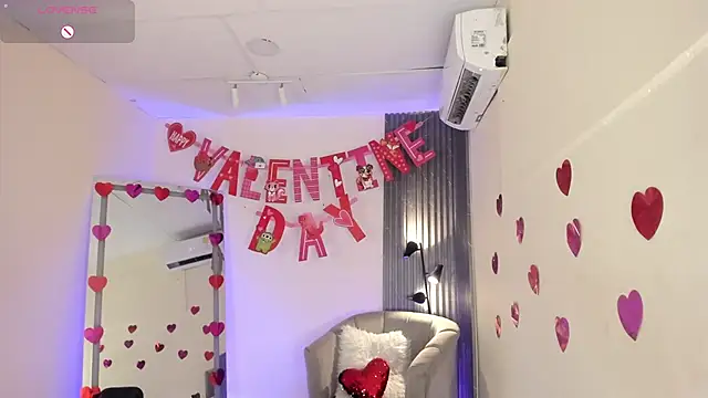 emma alice  online show from 02.17.25