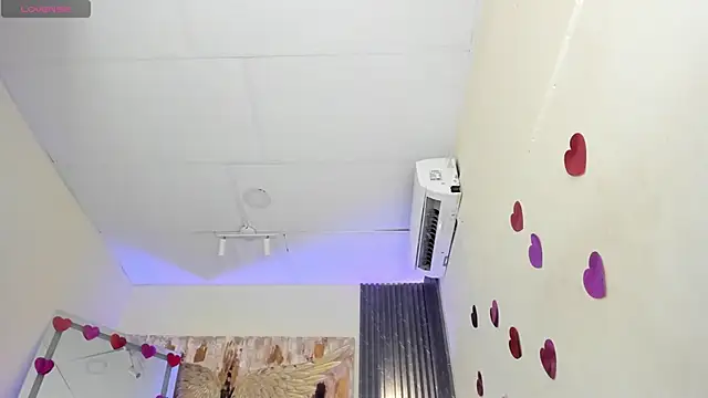 emma alice  online show from 02.20.25