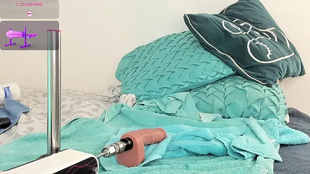 emma alice  online show from 03.17.25