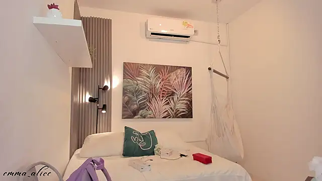 emma alice  online show from 09.10.25