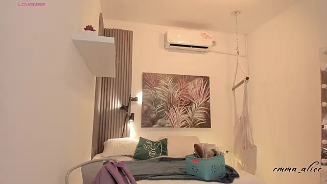 emma alice  online show from 10.17.25