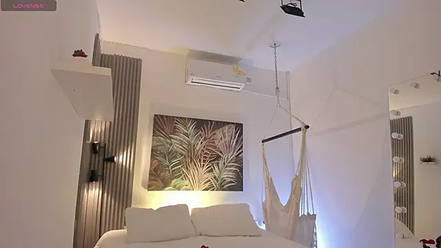 emma alice  online show from 12.15.25