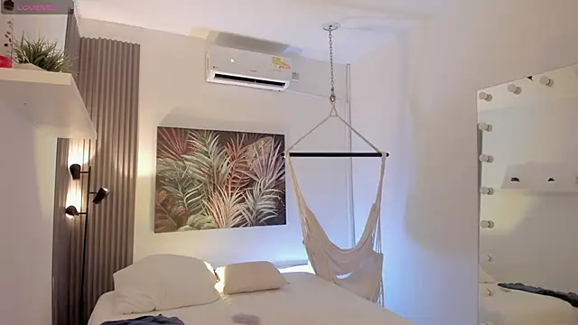 emma alice  online show from 01.08.26