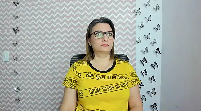 Snapshot of Amie_Adams82_ chatting on 12.29.24 Amie Adams82 online show from 12.29.24