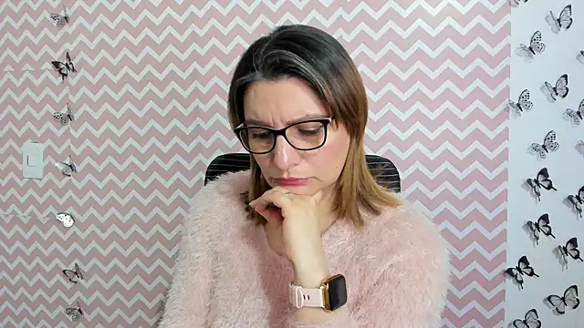 Snapshot of Amie_Adams82_ chatting on 02.24.25 Amie Adams82 online show from 02.24.25