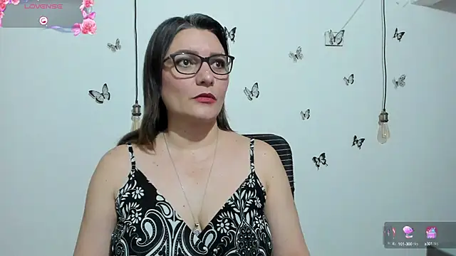 Snapshot of Amie_Adams82_ chatting on 09.22.25 Amie Adams82 online show from 09.22.25