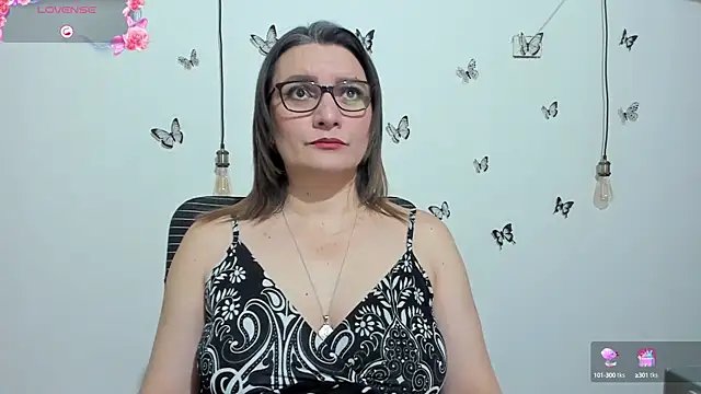 Snapshot of Amie_Adams82_ chatting on 09.26.25 Amie Adams82 online show from 09.26.25