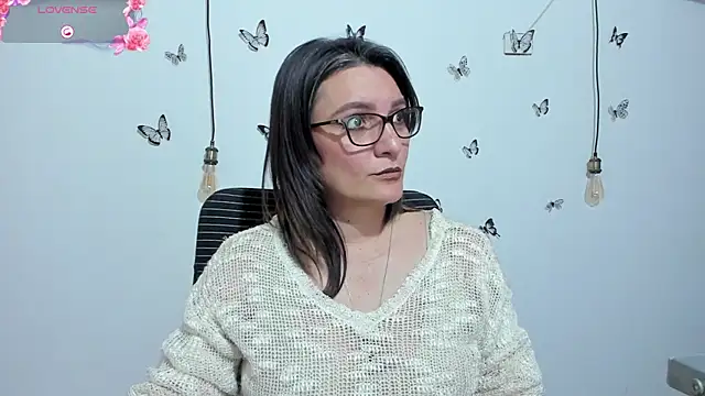 Snapshot of Amie_Adams82_ chatting on 12.02.25 Amie Adams82 online show from 12.02.25