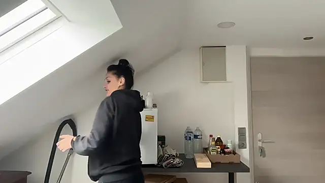 JeSuisUnTapin online show from 10.24.25