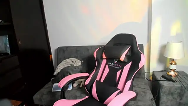 Tender lia online show from 11.10.25