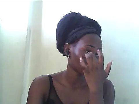 Snapshot of Sexyhotgal22 chatting on 12.22.25 Sexyhotgal22 online show from 12.22.25