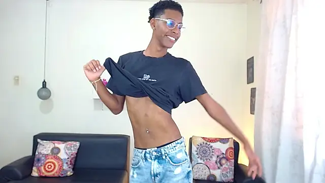 maiki18  online show from 01.28.25