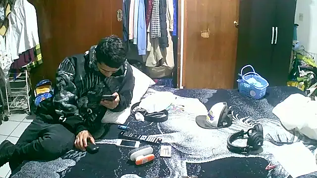 Snapshot of jperezofficial1 chatting on 09.19.25 jperezofficial1 online show from 09.19.25