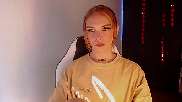 AdharaaMoon online show from 02.15.25