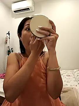 Sugar2k5 online show from 02.28.25