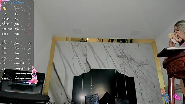 Victtoria Parker online show from 09.26.25