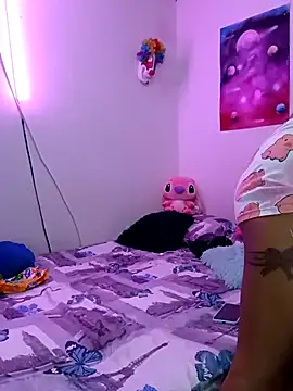 Leslly  online show from 02.20.25