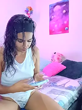 Leslly  online show from 02.23.25