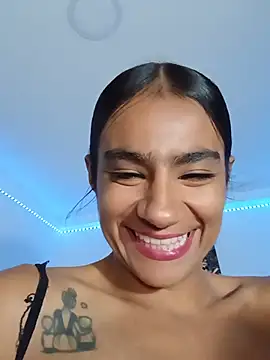 Snapshot of Leslly_ chatting on 07.16.26 Leslly online show from 07.16.26