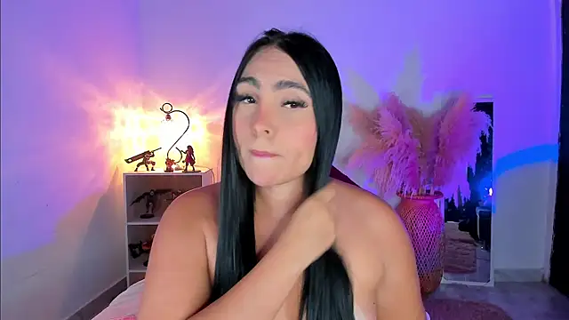 Sarahballiston  online show from 02.19.25