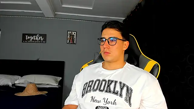 owengray2n online show from 10.08.25