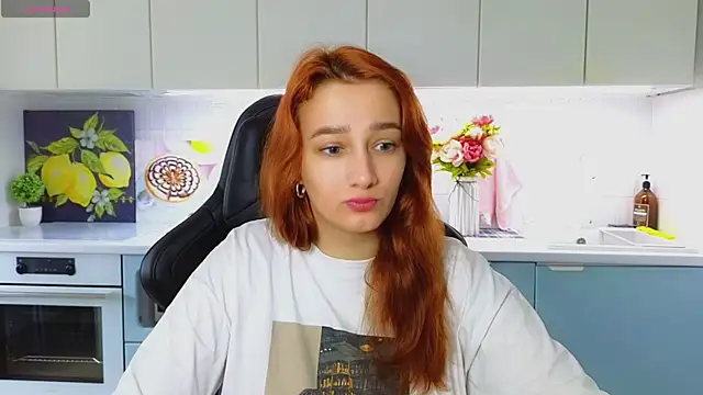 Snapshot of Sinty_Noria chatting on 05.18.26 Sinty Noria online show from 05.18.26