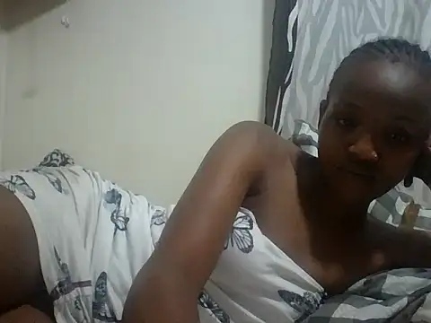 Snapshot of pretty_cool chatting on 02.10.25 pretty cool online show from 02.10.25