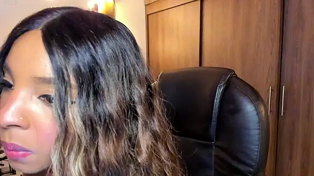 alikahouston4 online show from 03.13.25