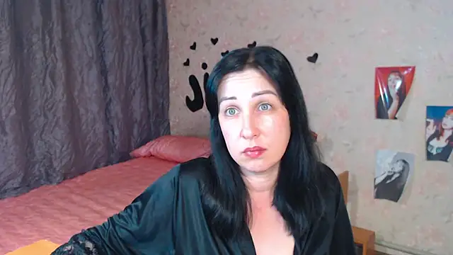 JillStevens online show from 10.07.25