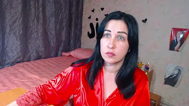 JillStevens online show from 12.04.25