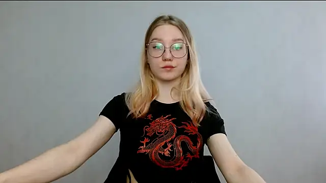 Snapshot of cindi_hot chatting on 02.17.25 cindi hot online show from 02.17.25