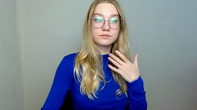 cindi hot online show from 11.17.25