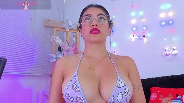 EmillySanders online show from 12.10.24