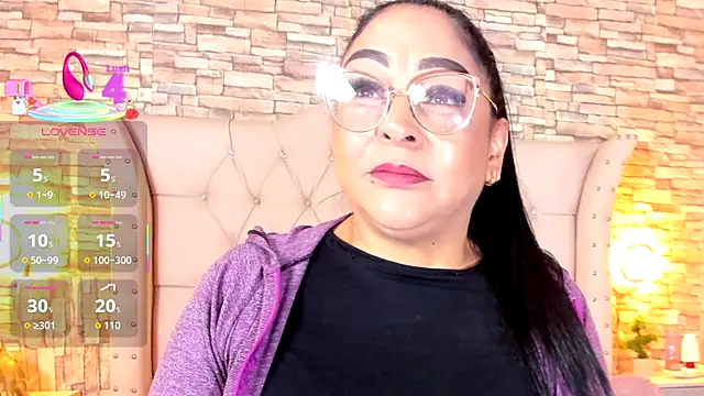 Gina Myers online show from 09.17.25