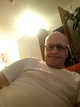 Milkasahne64 online show from 10.23.25