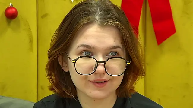 LessySmith online show from 12.20.25