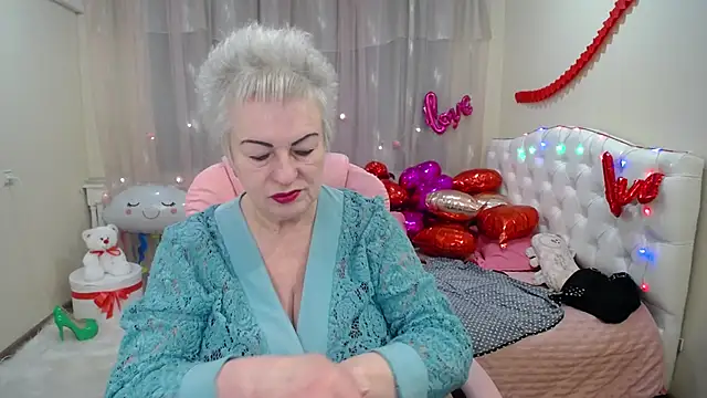 KayleSmoll online show from 02.08.25