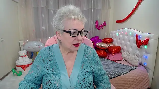 KayleSmoll online show from 02.08.25