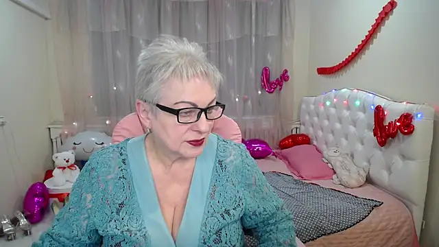 KayleSmoll online show from 03.05.25