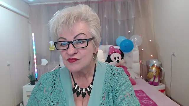 KayleSmoll online show from 09.17.25