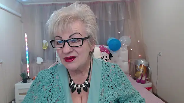 KayleSmoll online show from 09.20.25