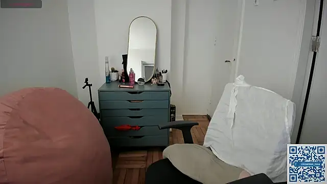 Snapshot of cinnamon_rosa chatting on 03.08.25 cinnamon rosa online show from 03.08.25